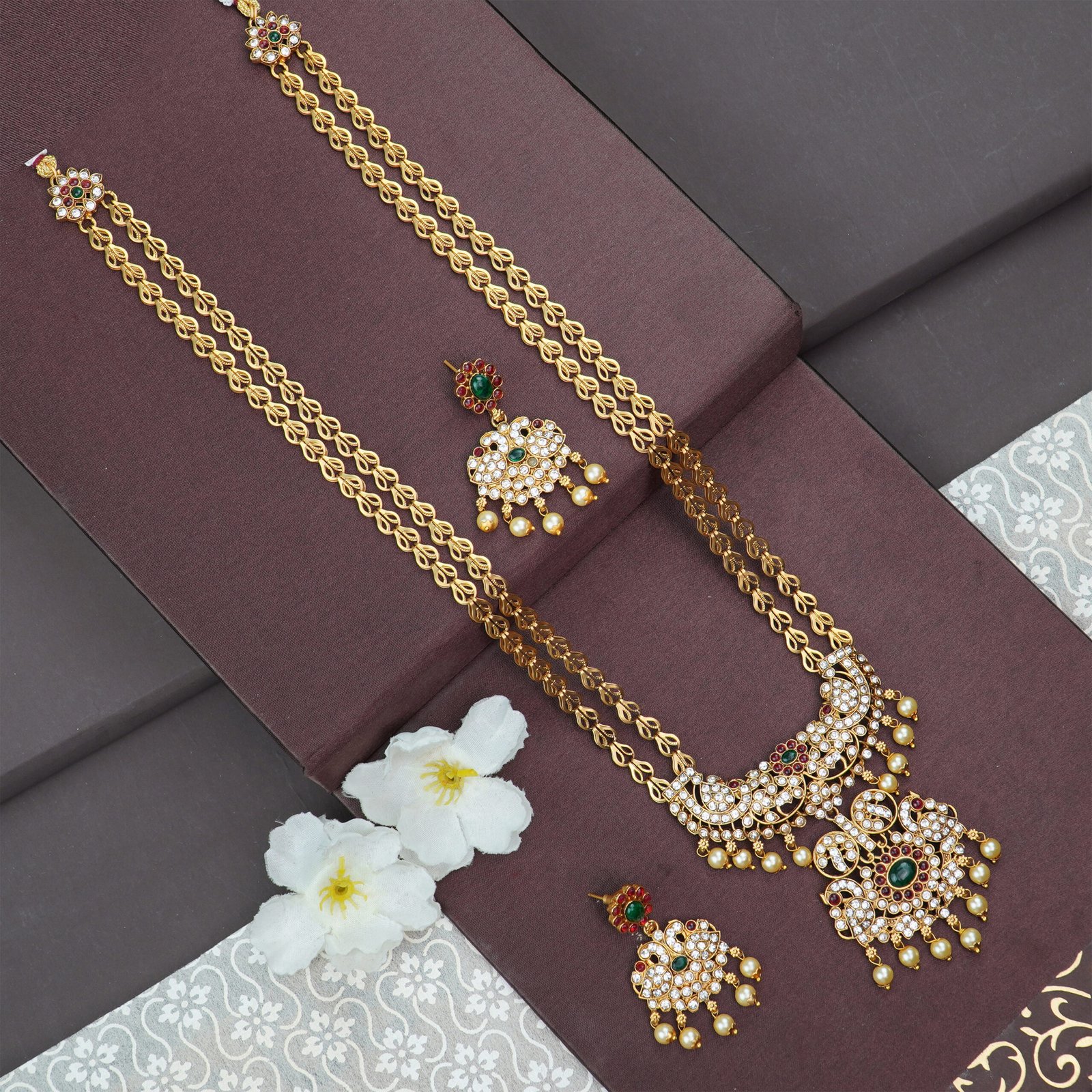 Shimmering Glittering Red & Green Jewellery Long Sets