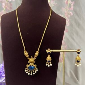Ishwari Antique Pendant Set Blue
